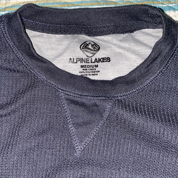 Alpine Lakes Winter/Fall Sweater - Picture 2 of 2